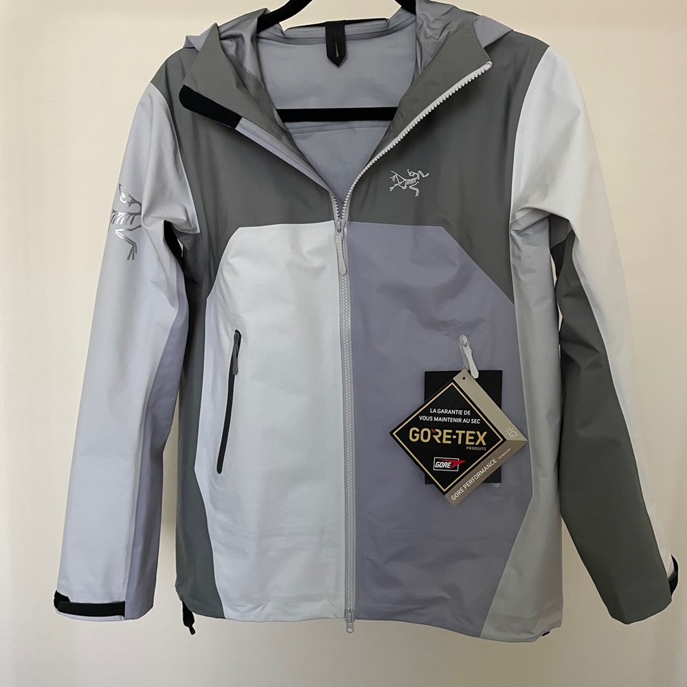 NWT Arc’teryx BEAMS Beta Jacket, Women’s Size S